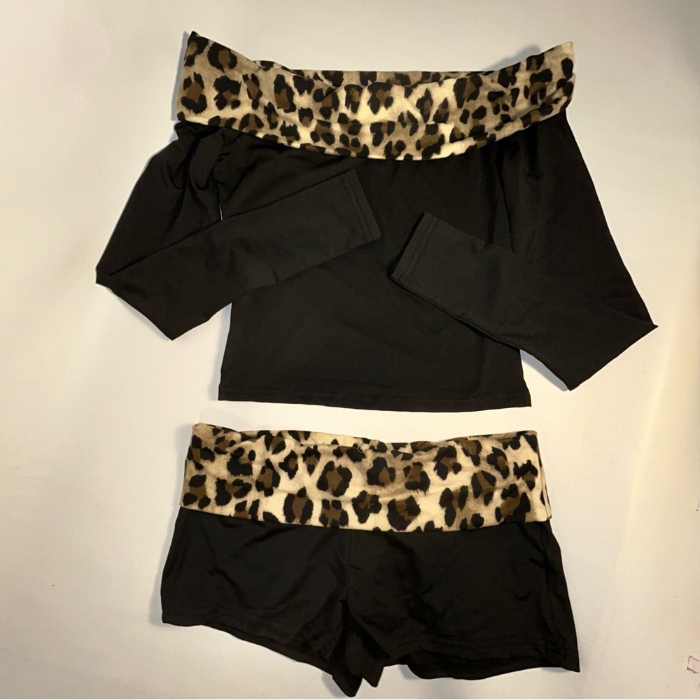 Leopard & Black, 2 piece dance/workout outfit, M